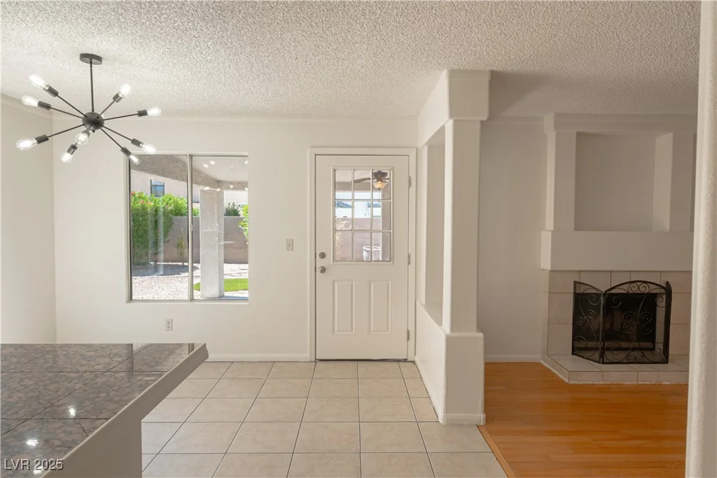 6601 Pepperidge, Las Vegas, NV 89108