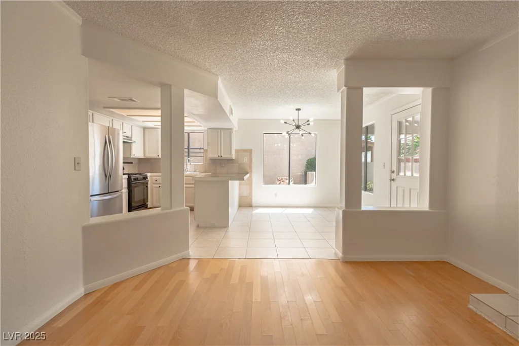 6601 Pepperidge, Las Vegas, NV 89108