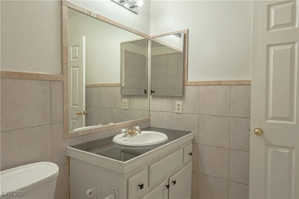 6601 Pepperidge, Las Vegas, NV 89108