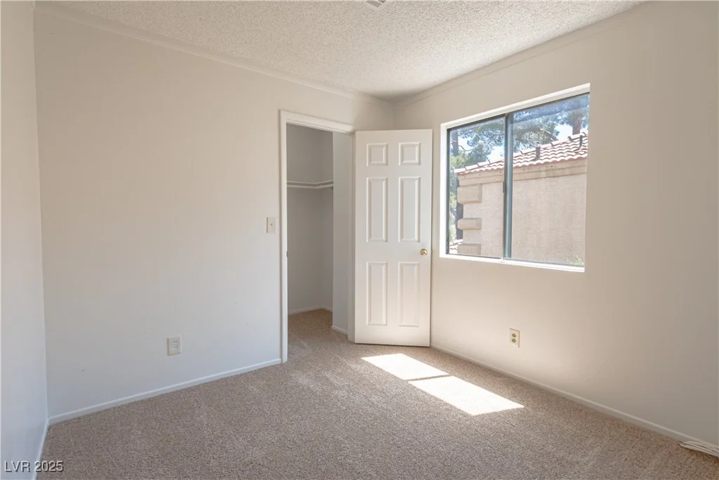 6601 Pepperidge, Las Vegas, NV 89108