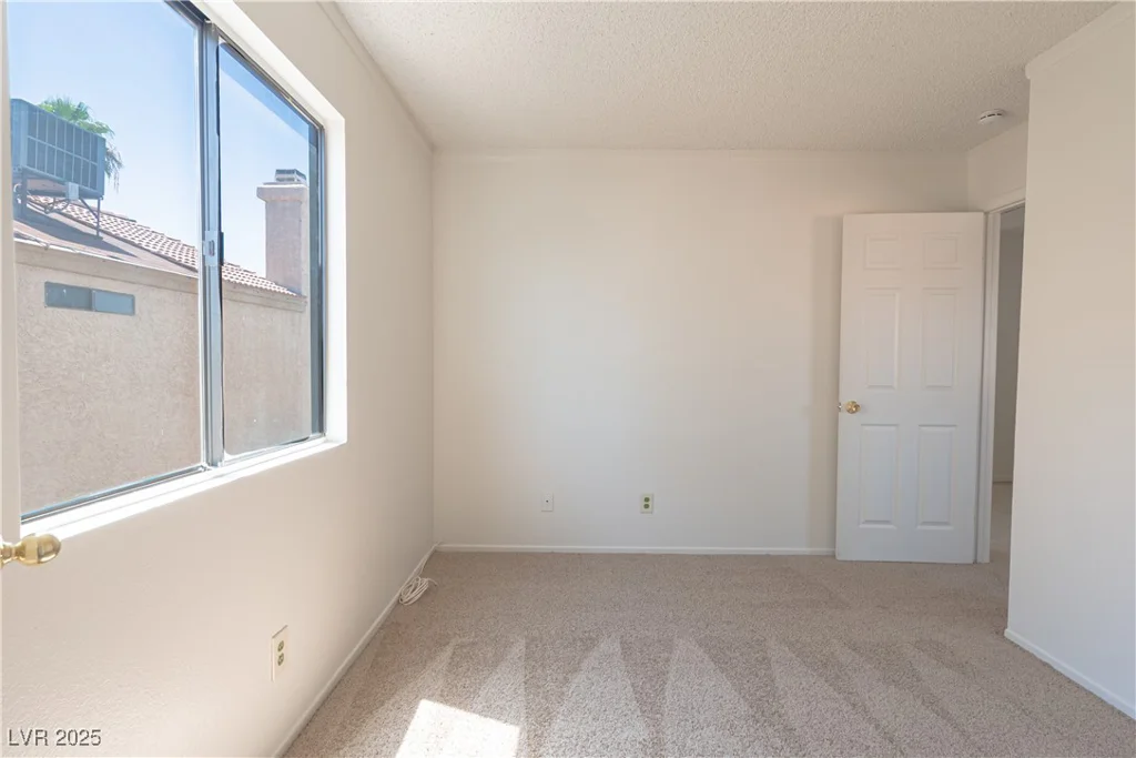 6601 Pepperidge, Las Vegas, NV 89108