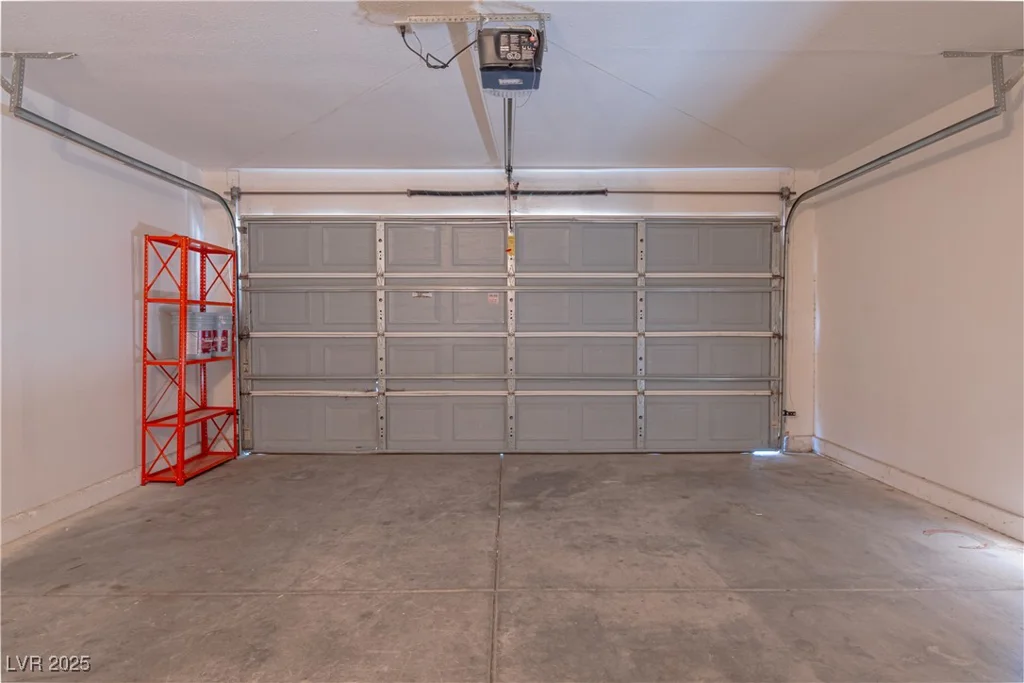 6601 Pepperidge, Las Vegas, NV 89108