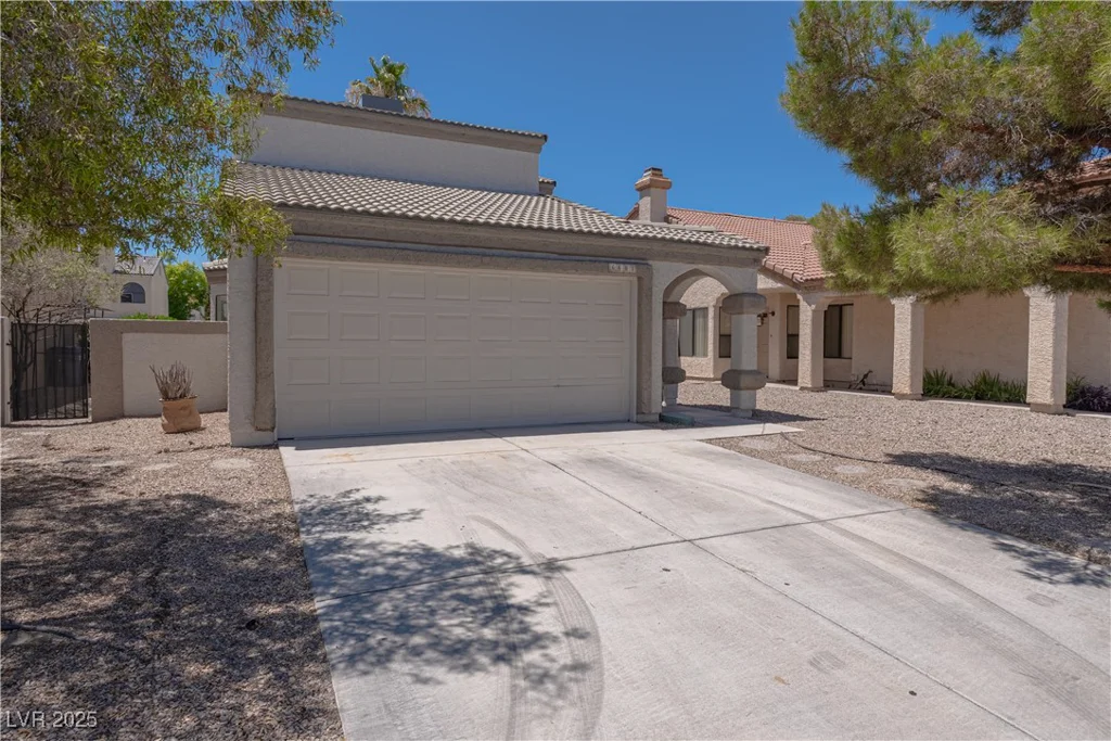 6601 Pepperidge, Las Vegas, NV 89108