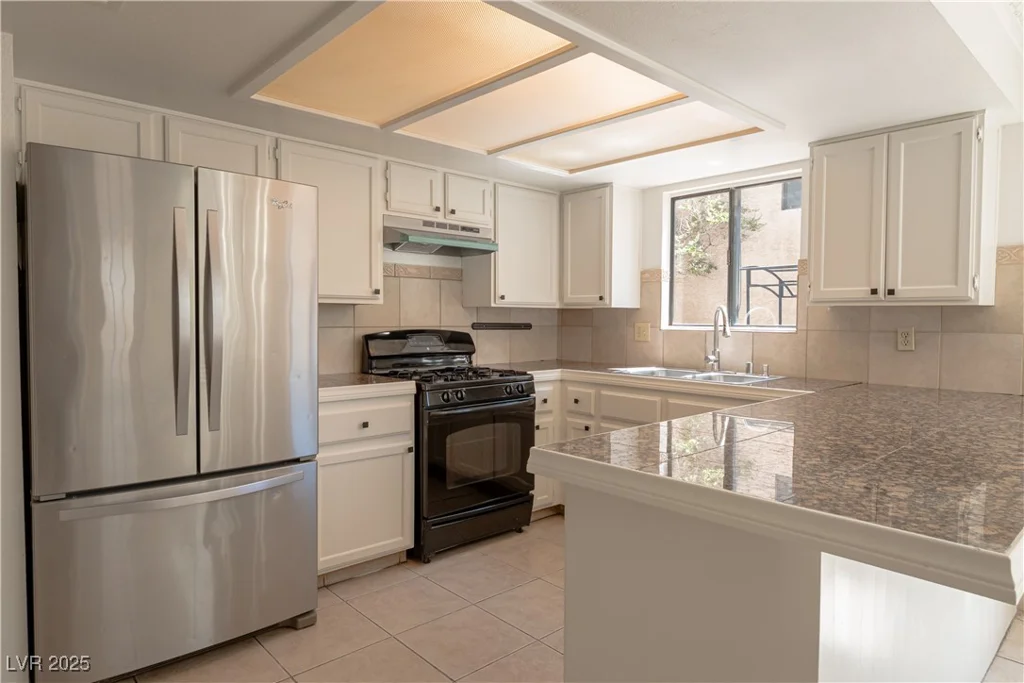 6601 Pepperidge, Las Vegas, NV 89108