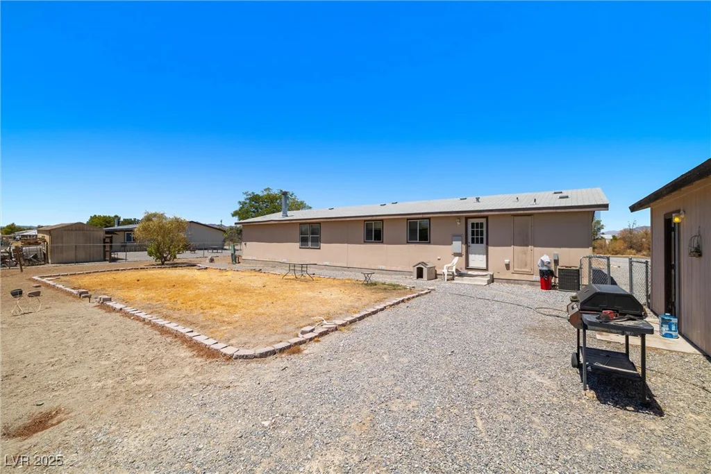 1581 Dyer, Pahrump, NV 89048