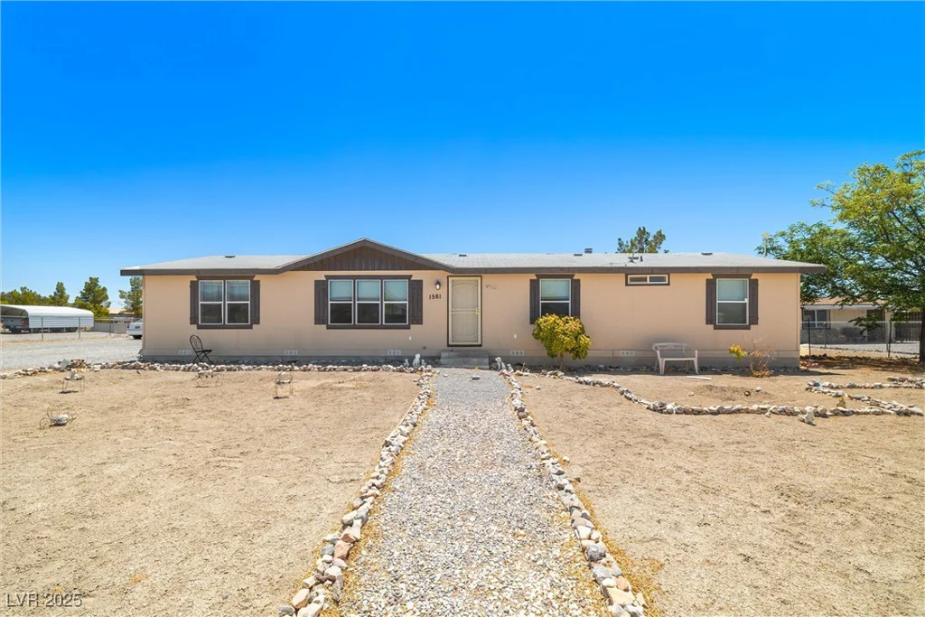 1581 Dyer, Pahrump, NV 89048