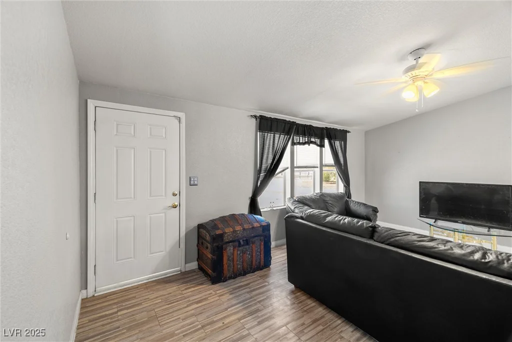 1581 Dyer, Pahrump, NV 89048