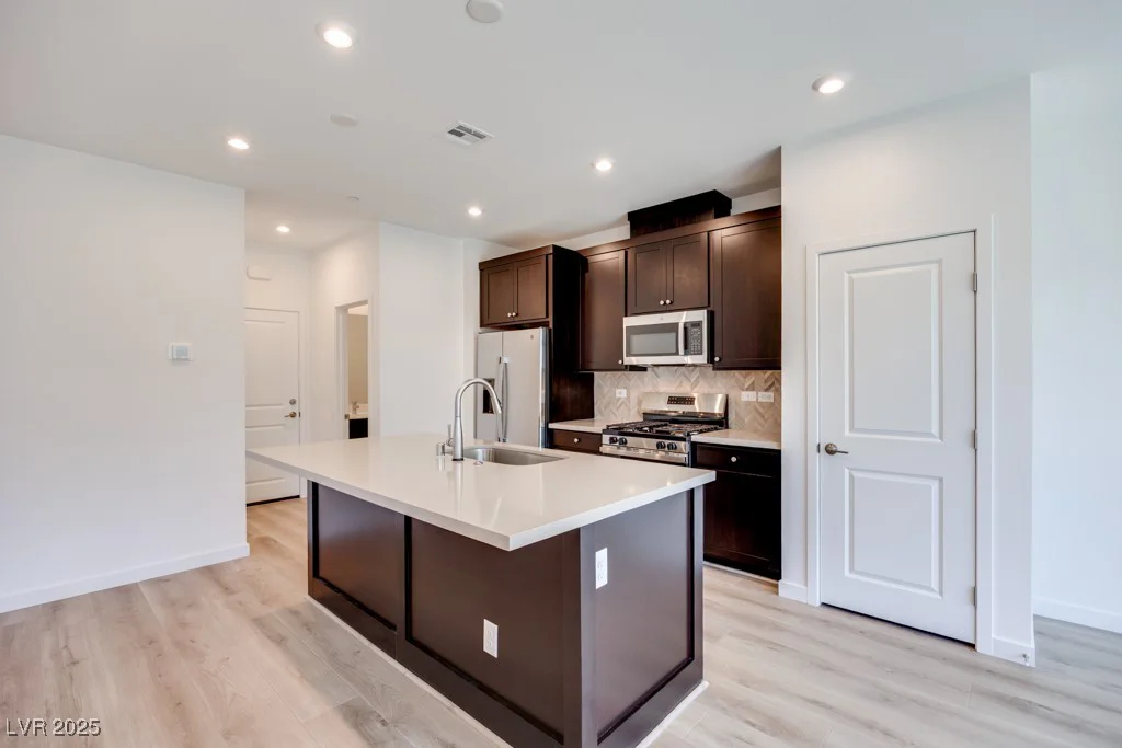 4343 Tallow Falls, Las Vegas, NV 89141