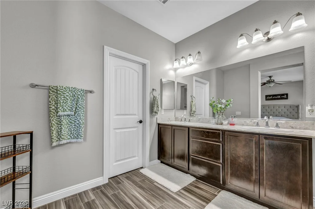 8042 Mosaic Sunrise, Las Vegas, NV 89166