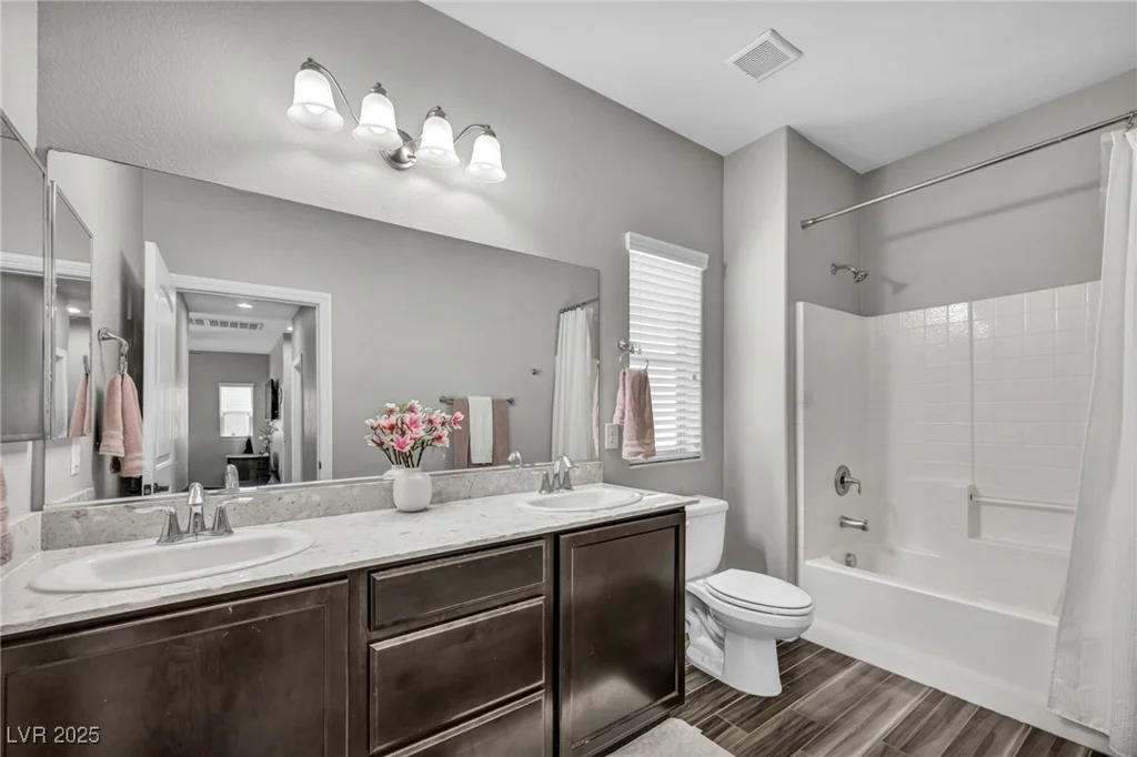 8042 Mosaic Sunrise, Las Vegas, NV 89166