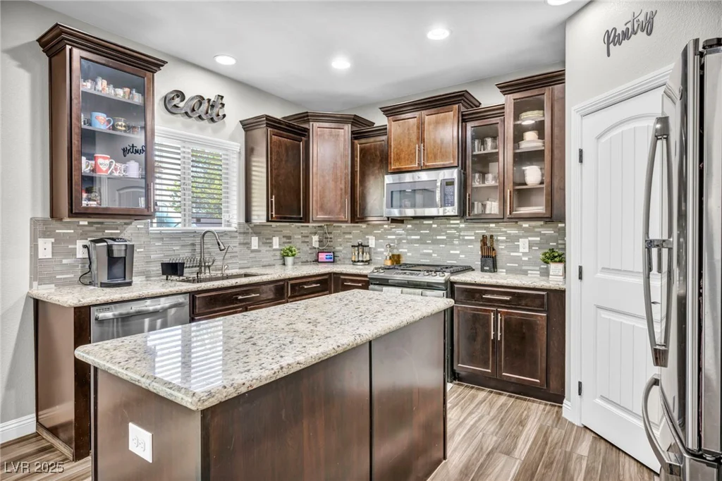 8042 Mosaic Sunrise, Las Vegas, NV 89166