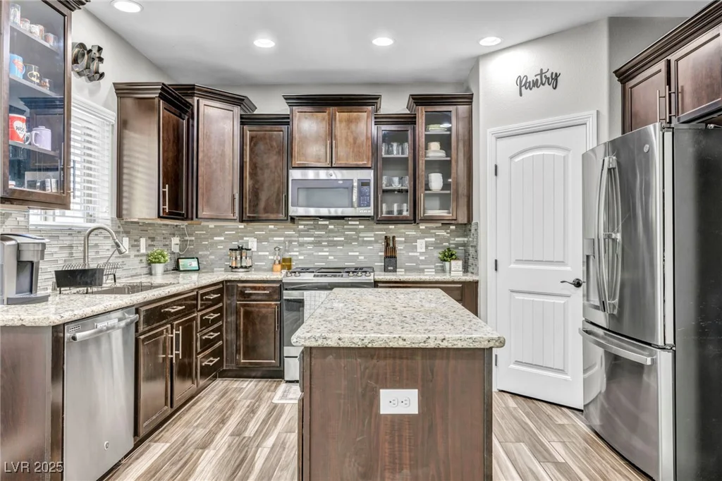 8042 Mosaic Sunrise, Las Vegas, NV 89166