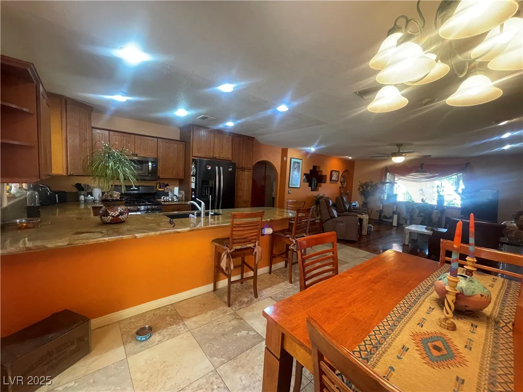 1621 Stoneybrook, Las Vegas, NV 89108