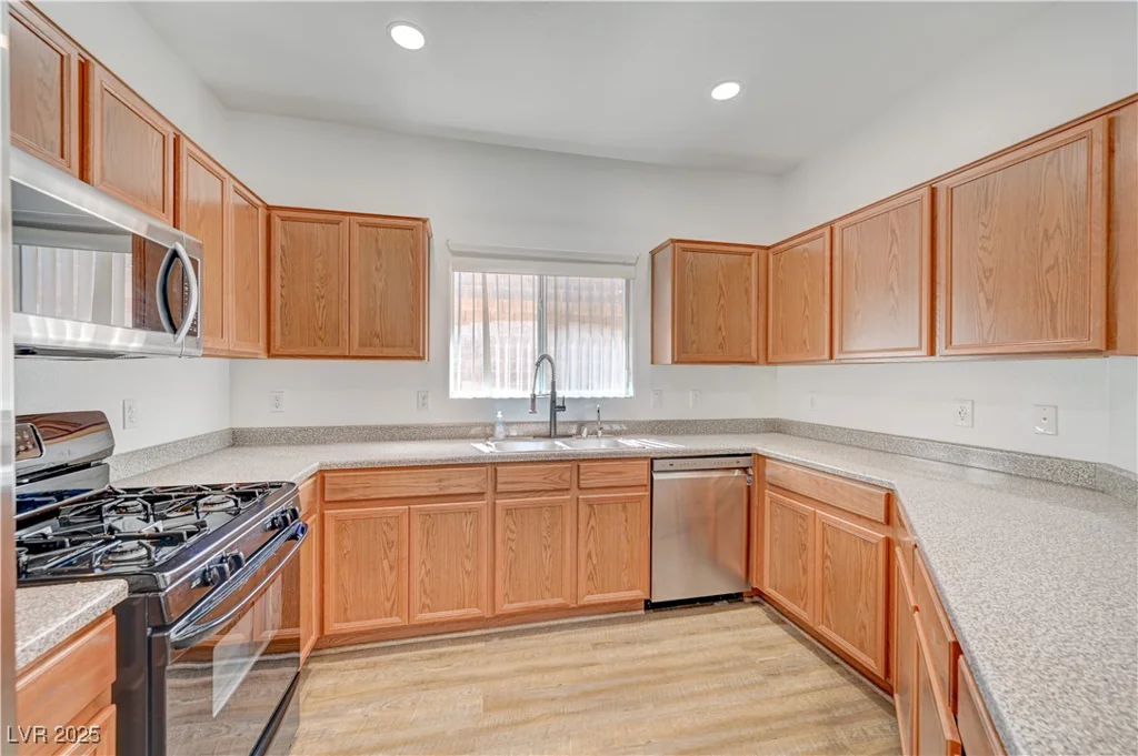9303 Gilcrease, Las Vegas, NV 89149