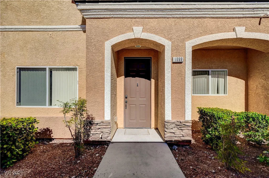 9303 Gilcrease, Las Vegas, NV 89149