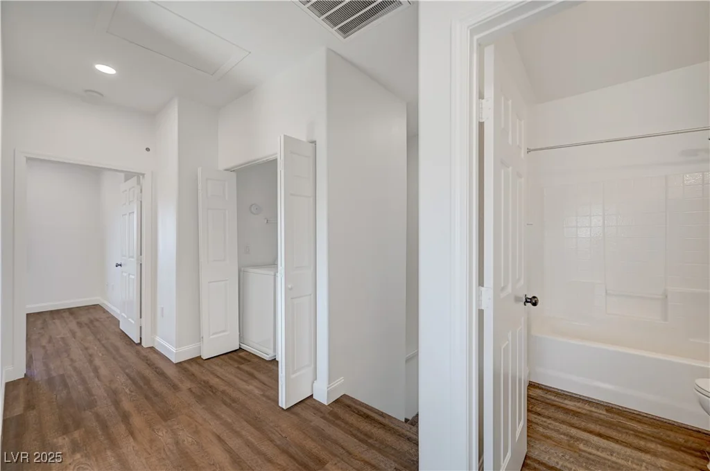 9303 Gilcrease, Las Vegas, NV 89149