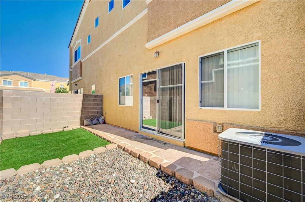 9303 Gilcrease, Las Vegas, NV 89149