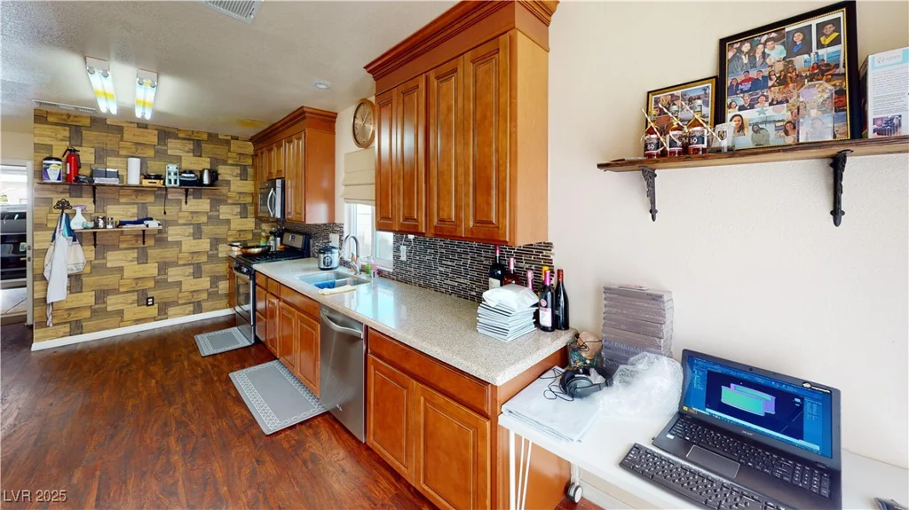 7164 Paradise Bay, Las Vegas, NV 89119