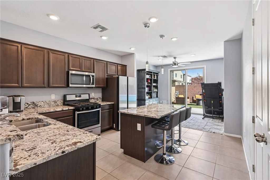 2552 Dollison, North Las Vegas, NV 89081