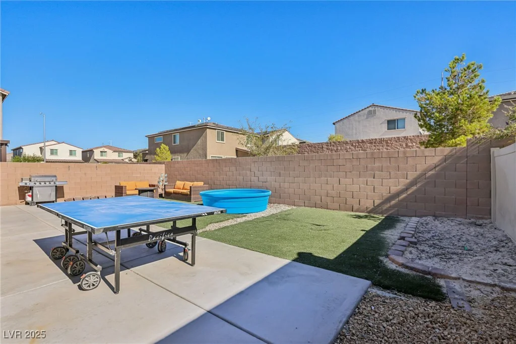 2552 Dollison, North Las Vegas, NV 89081
