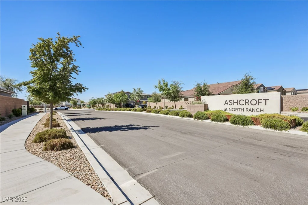 2552 Dollison, North Las Vegas, NV 89081