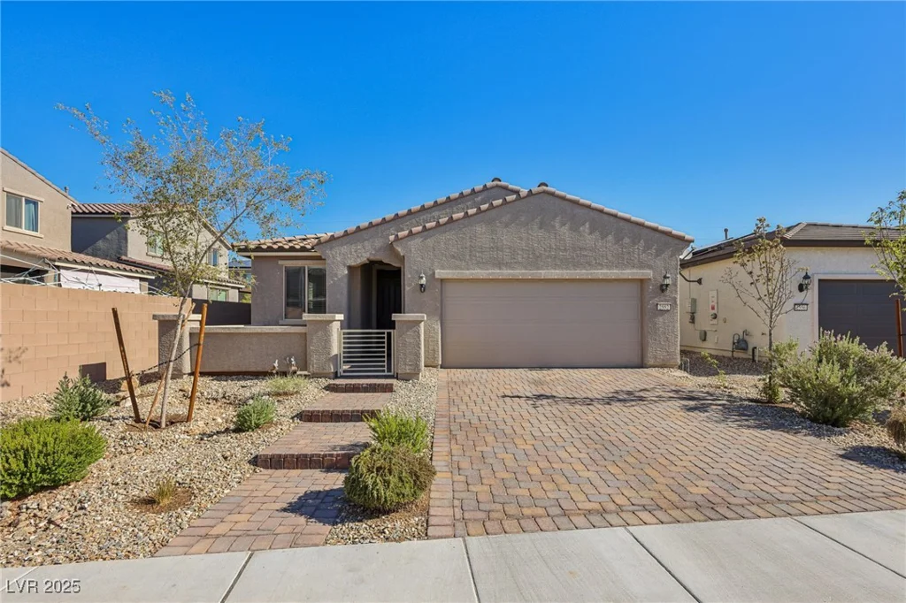 2552 Dollison, North Las Vegas, NV 89081