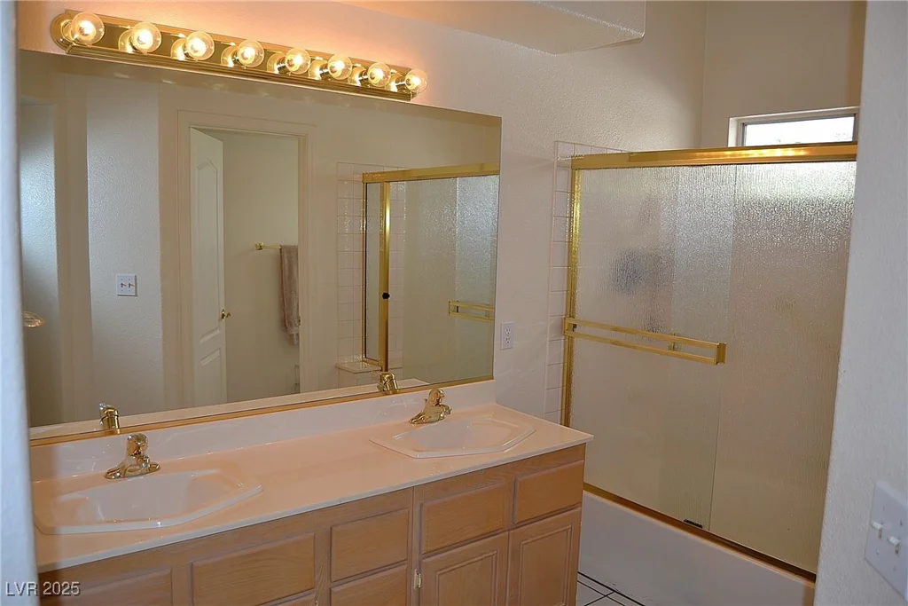 5144 Forest Oaks, Las Vegas, NV 89149