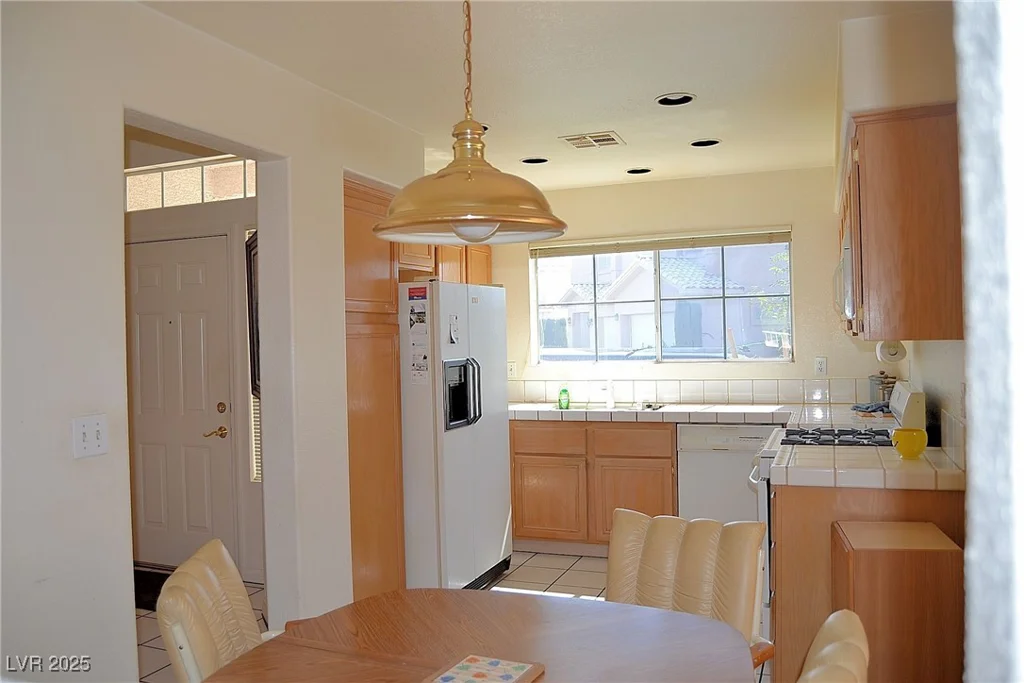 5144 Forest Oaks, Las Vegas, NV 89149