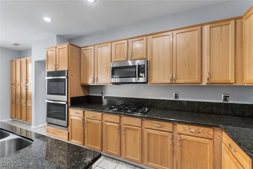 4832 Pounding Surf, Las Vegas, NV 89131