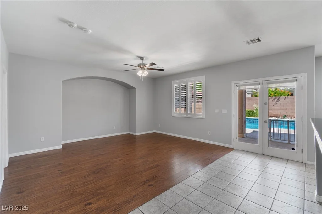 4832 Pounding Surf, Las Vegas, NV 89131