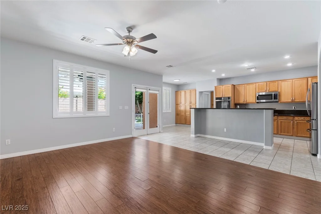 4832 Pounding Surf, Las Vegas, NV 89131