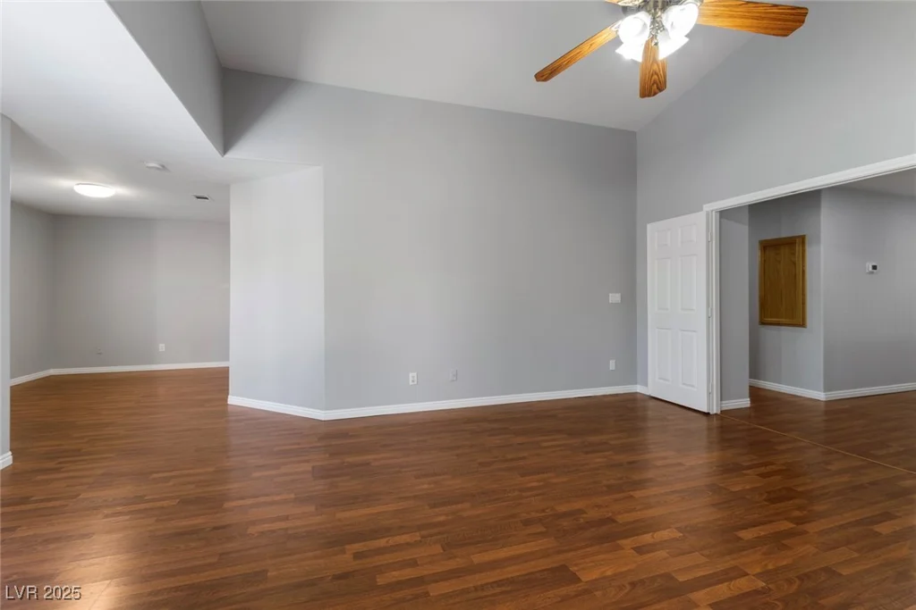 4832 Pounding Surf, Las Vegas, NV 89131