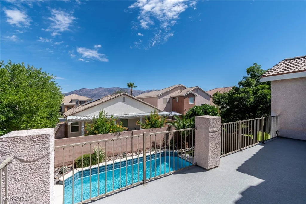 4832 Pounding Surf, Las Vegas, NV 89131