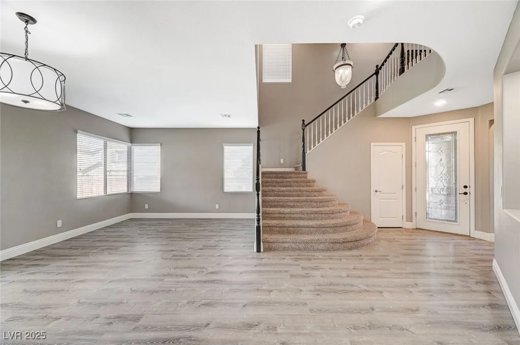 8108 Walnut Roast, Las Vegas, NV 89131