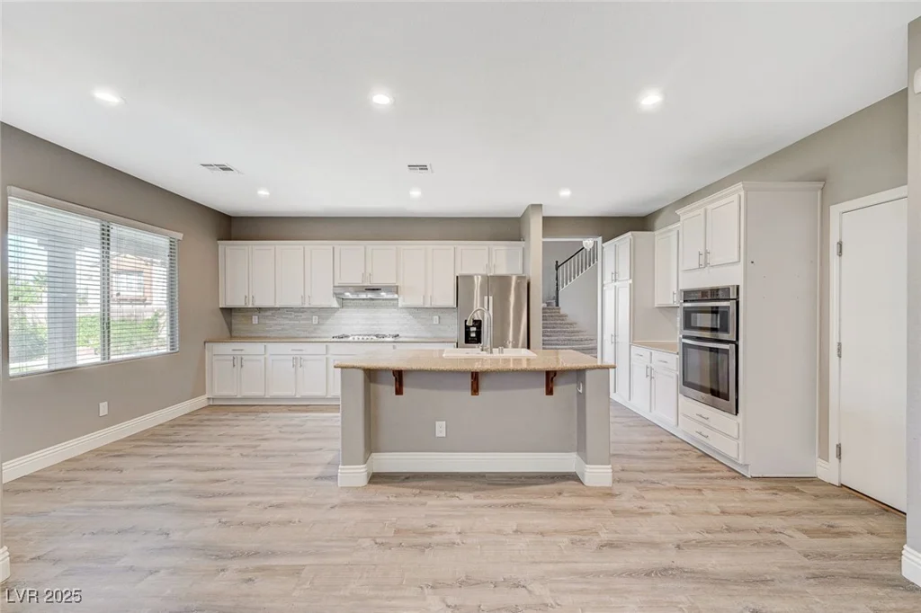 8108 Walnut Roast, Las Vegas, NV 89131