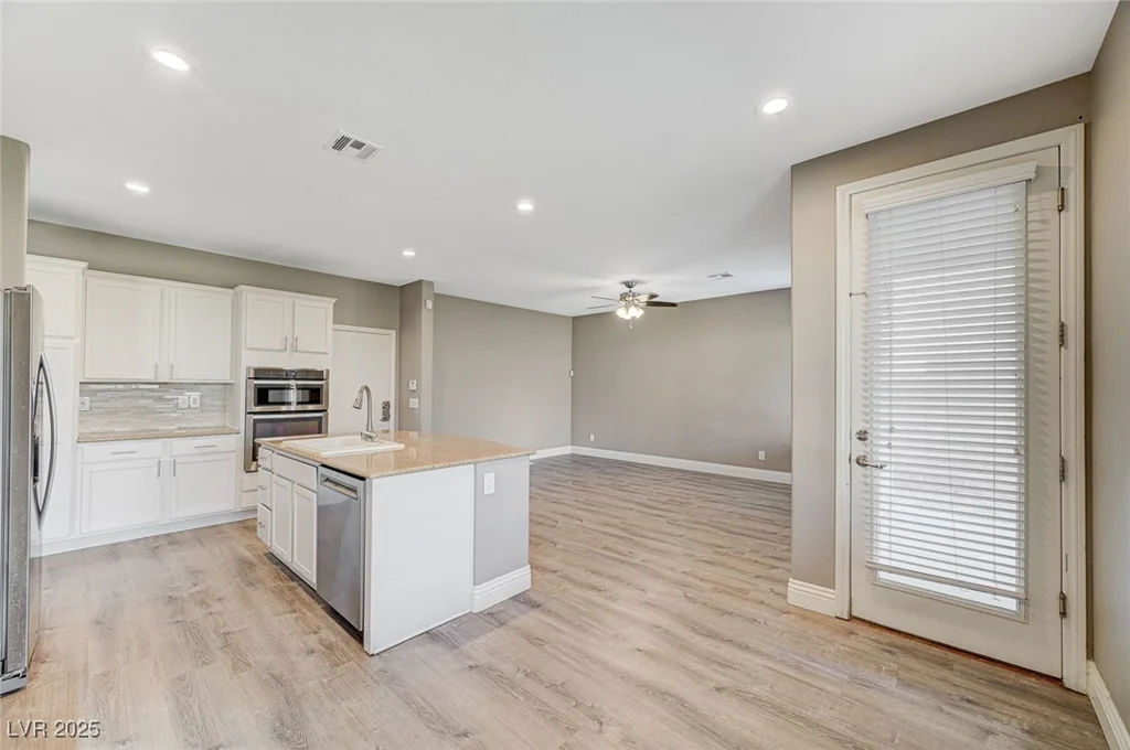 8108 Walnut Roast, Las Vegas, NV 89131