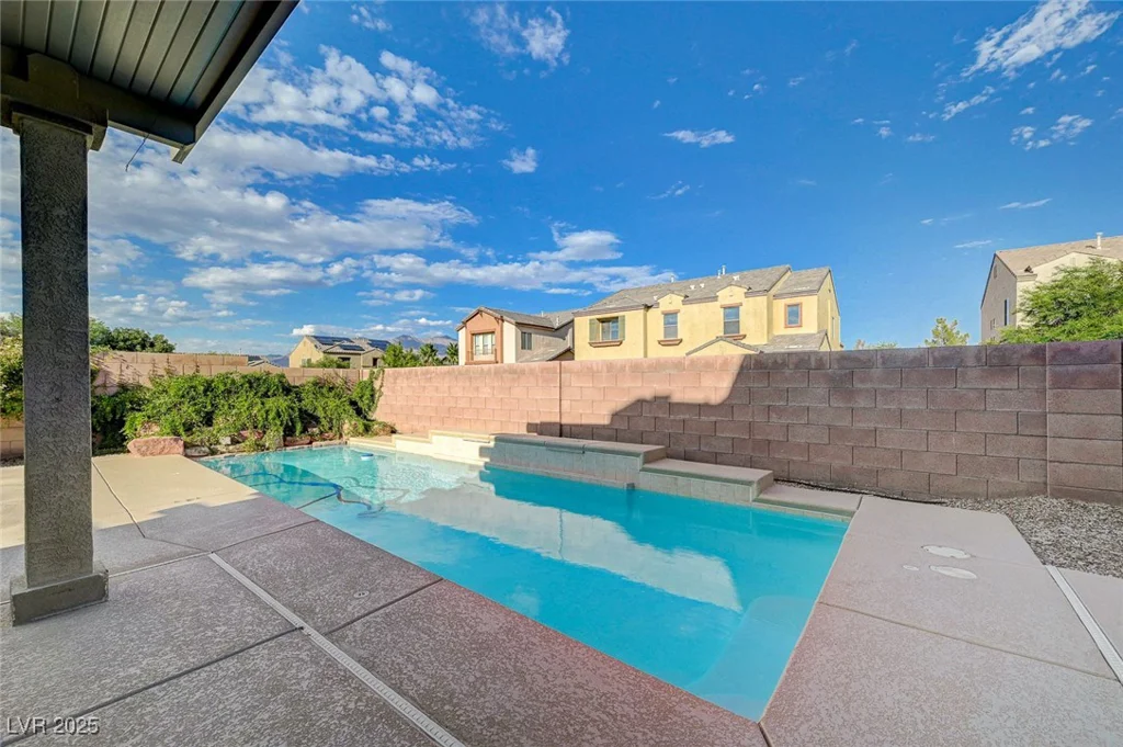 8108 Walnut Roast, Las Vegas, NV 89131
