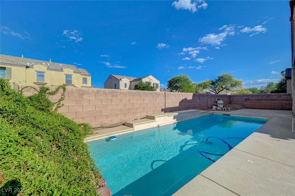 8108 Walnut Roast, Las Vegas, NV 89131