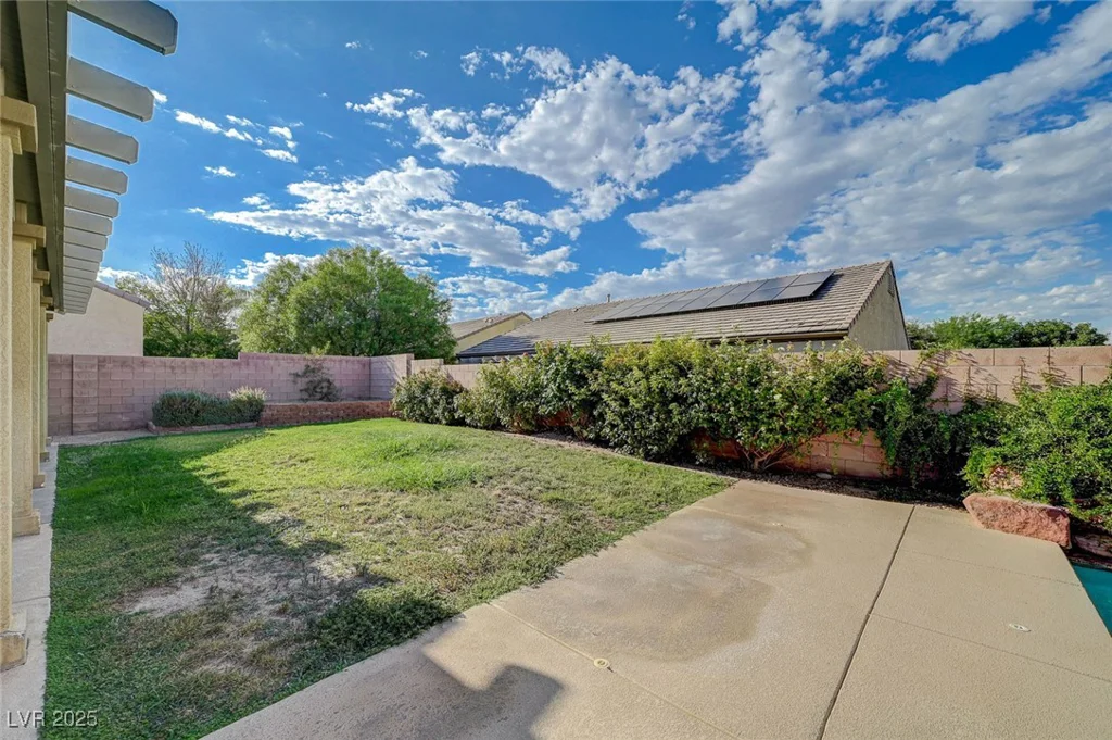 8108 Walnut Roast, Las Vegas, NV 89131