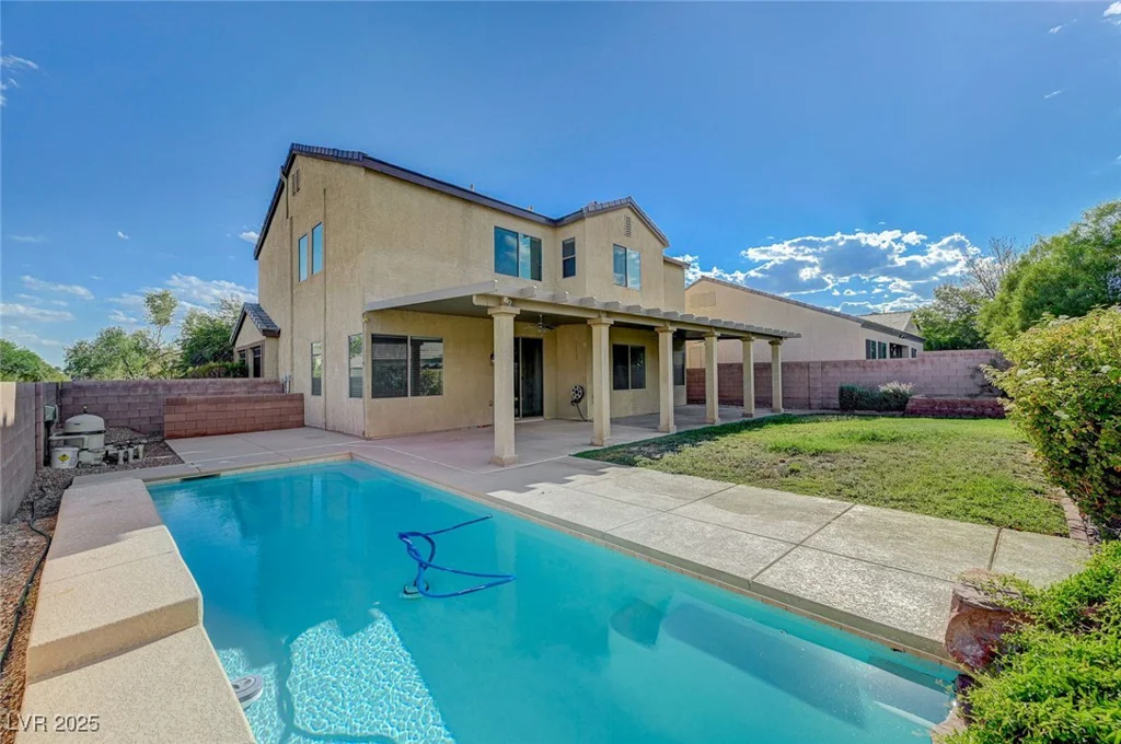 8108 Walnut Roast, Las Vegas, NV 89131