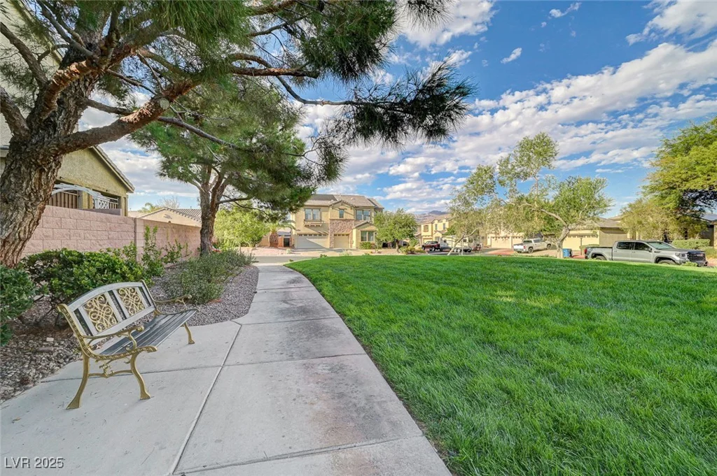 8108 Walnut Roast, Las Vegas, NV 89131