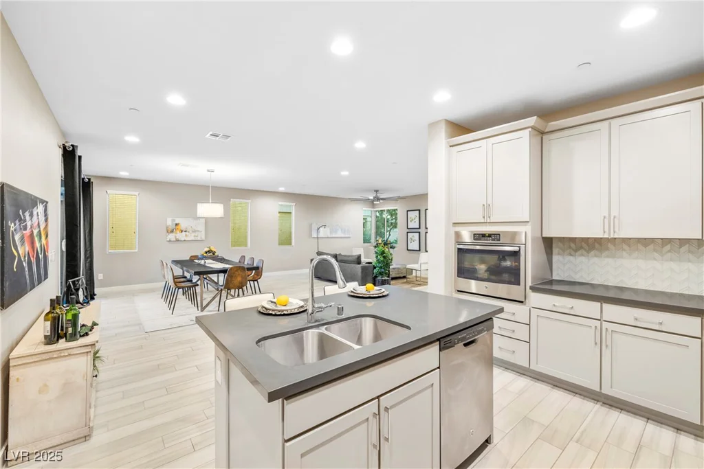1109 Vibrance, Henderson, NV 89011