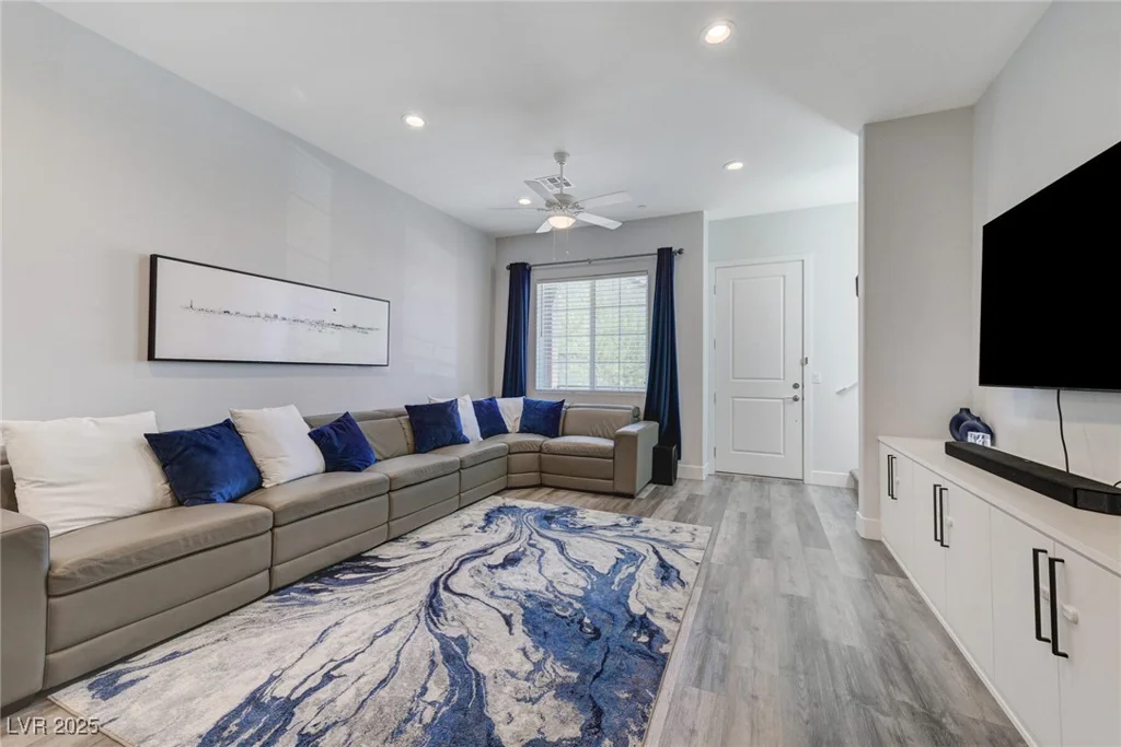 6430 Spring Jog, Las Vegas, NV 89166