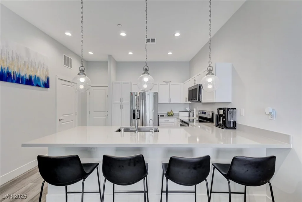 6430 Spring Jog, Las Vegas, NV 89166