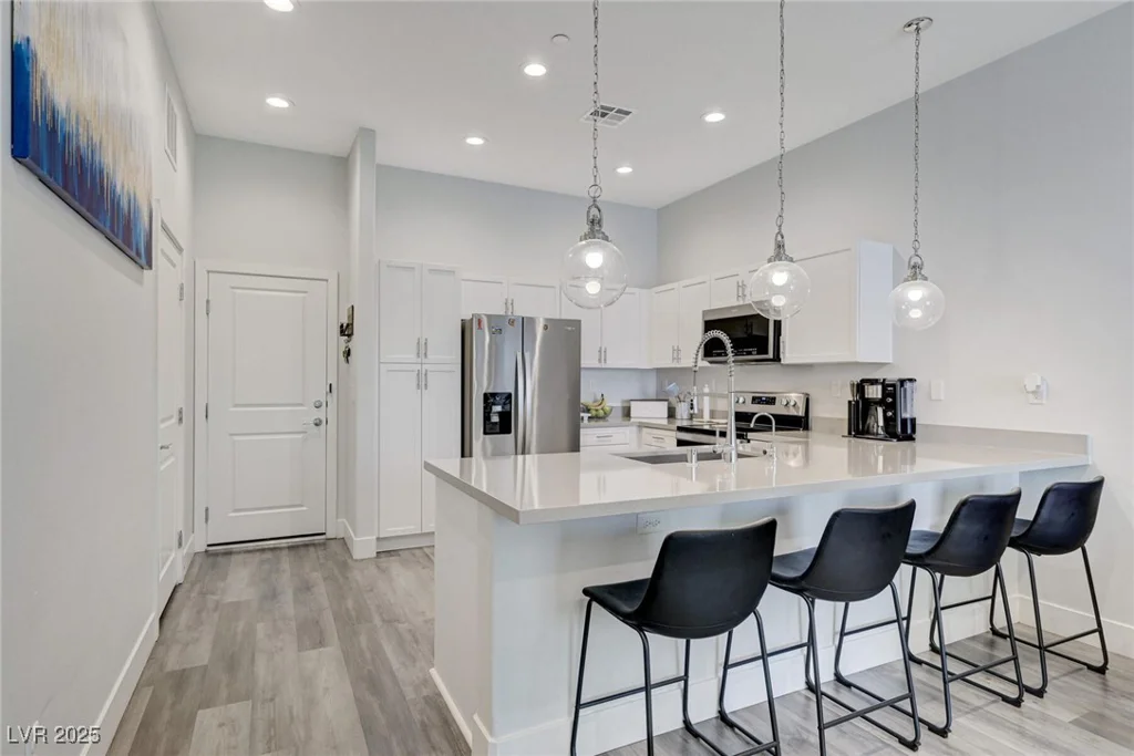 6430 Spring Jog, Las Vegas, NV 89166