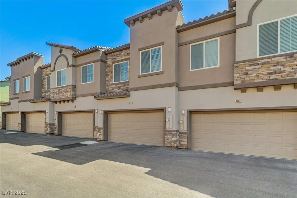 6430 Spring Jog, Las Vegas, NV 89166
