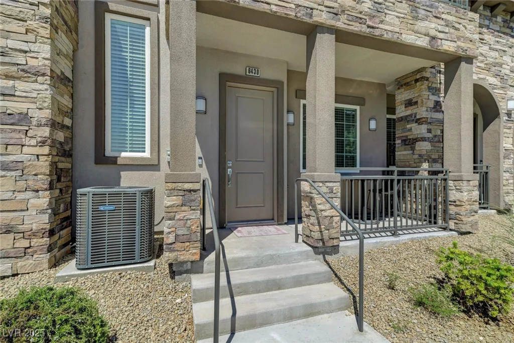 6430 Spring Jog, Las Vegas, NV 89166