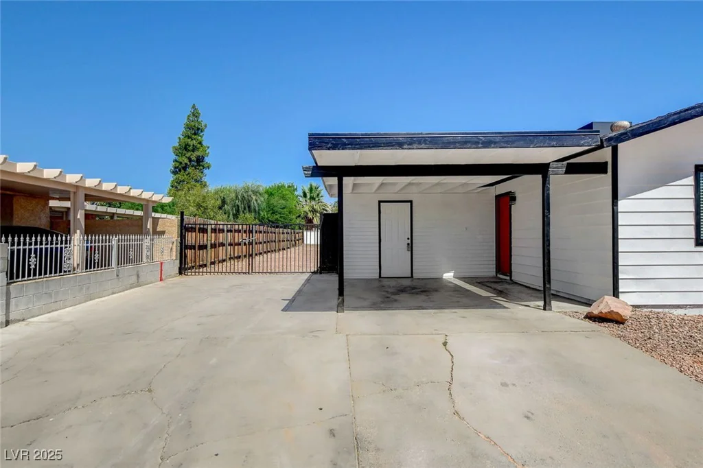 4748 Terra Linda, Las Vegas, NV 89120