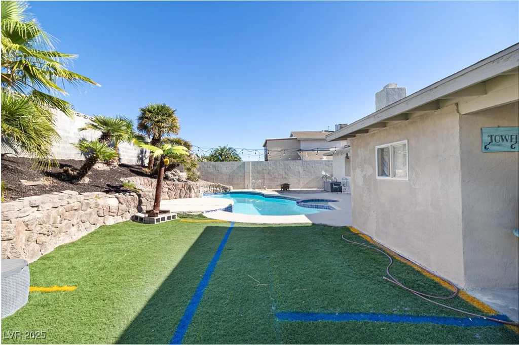 736 Scottsdale, Henderson, NV 89002