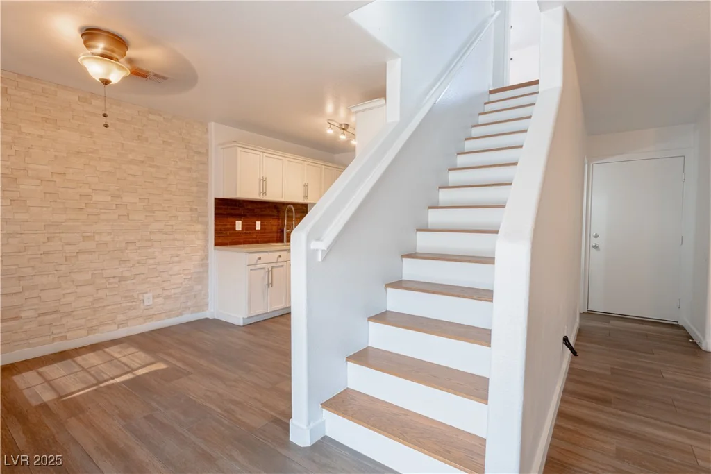 5330 Charleston, Las Vegas, NV 89142